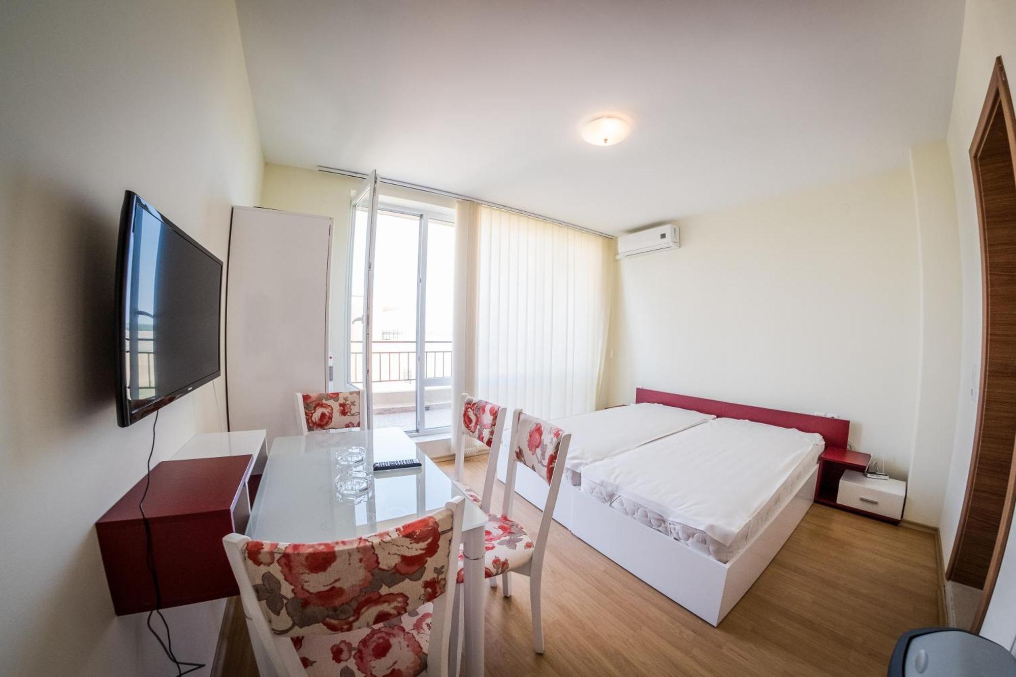 Nessebar And Holiday Fort Apartments Солнечный берег Экстерьер фото