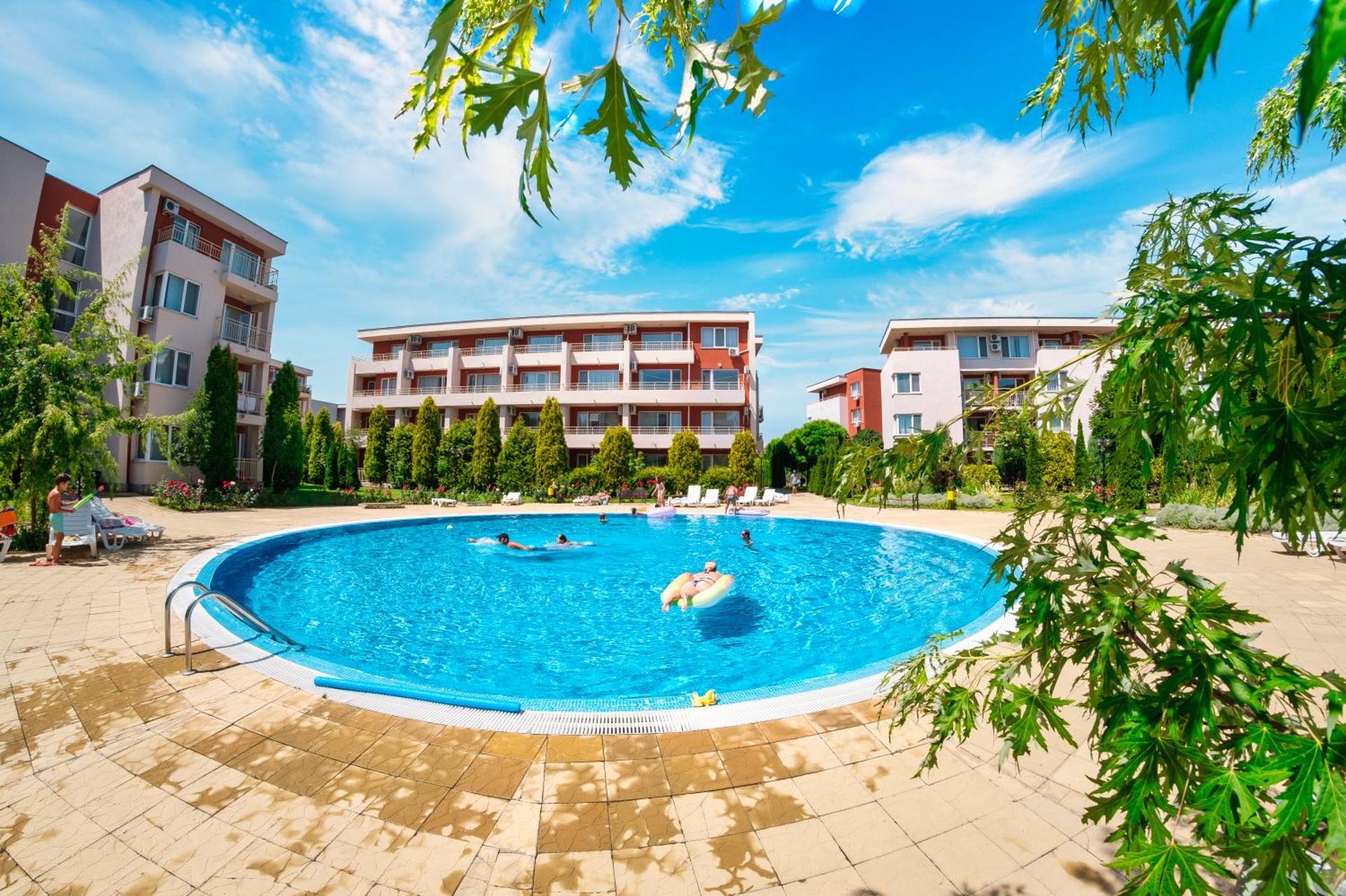 Nessebar And Holiday Fort Apartments Солнечный берег Экстерьер фото