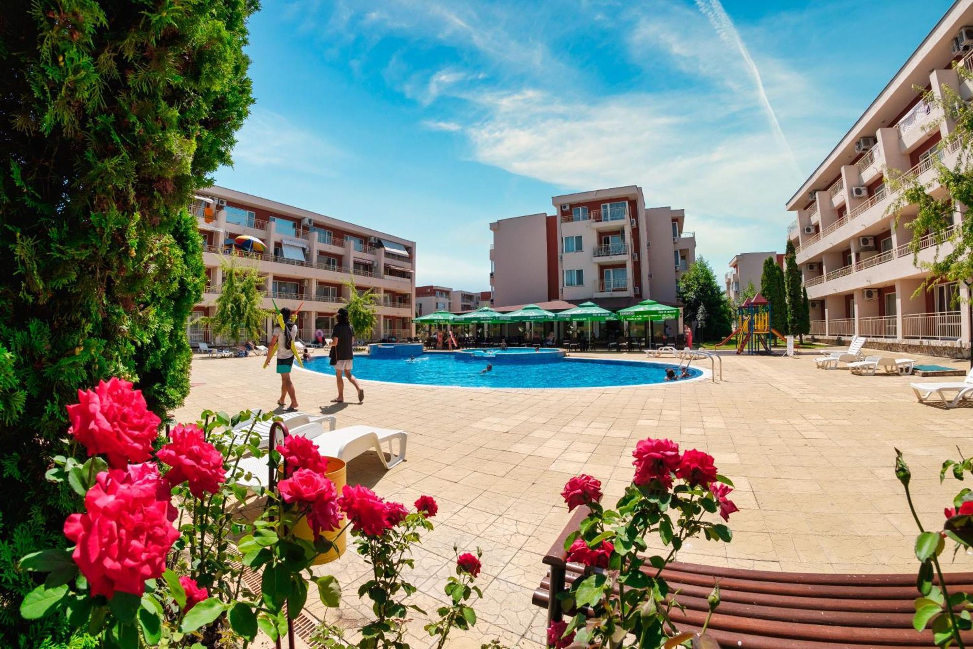 Nessebar And Holiday Fort Apartments Солнечный берег Экстерьер фото